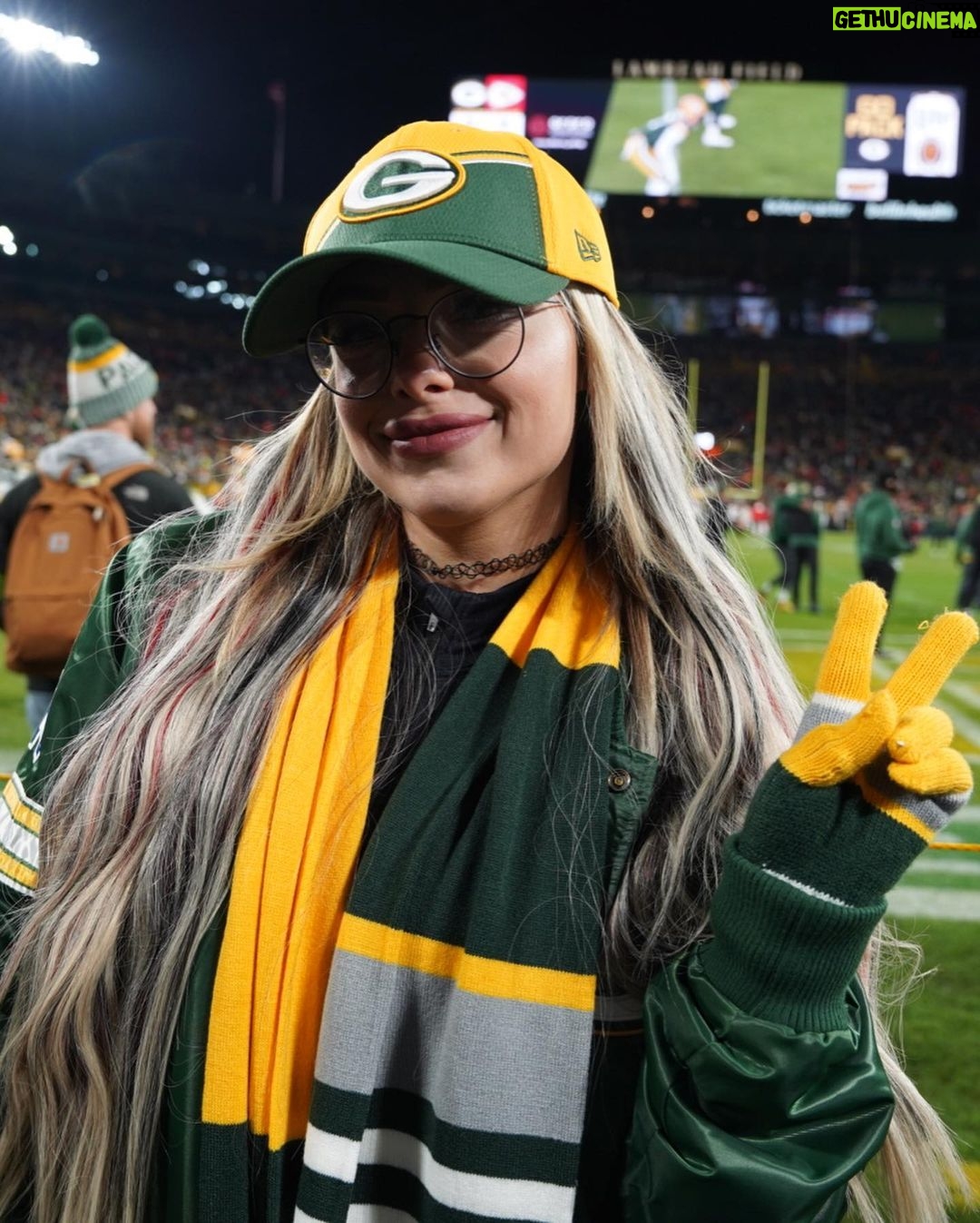 Liv Morgan Instagram - Y’all 🥹 I absolutely loved my time in Green Bay. I can’t thank the @packers enough for their hospitality and for making me feel so welcomed. I had an amazing experience, but met even more amazing people. & what a freakin WIN 🤩 #GoPackGo 4 life 🧀✨ Don’t forget to checkout Friday night Smackdown here December 15th at the @reschcomplex 😉 Lambeau Field