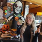 Liv Morgan Instagram – Had the best time visiting my neighborhood @applebees yesterday! 😍
Make sure to stop in at a location near you to get a Dollarita before 10/31! ✨ #ad Must be 21 plus