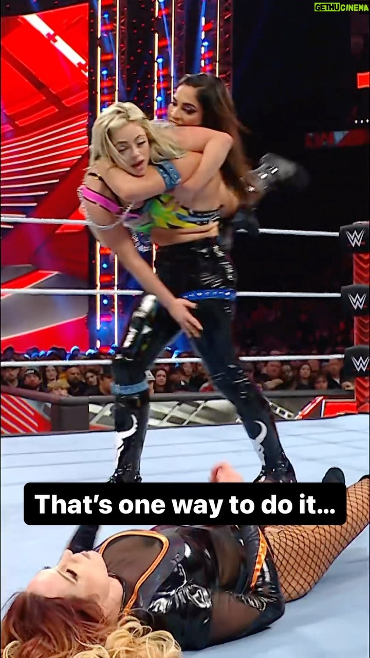 Liv Morgan Instagram - Teamwork makes the dream work 🤷♀️