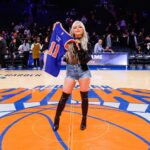 Liv Morgan Instagram - Thank u thank u thank u 🙏🖤 @nyknicks @thegarden Also, love me some @knickscitydancers 😍