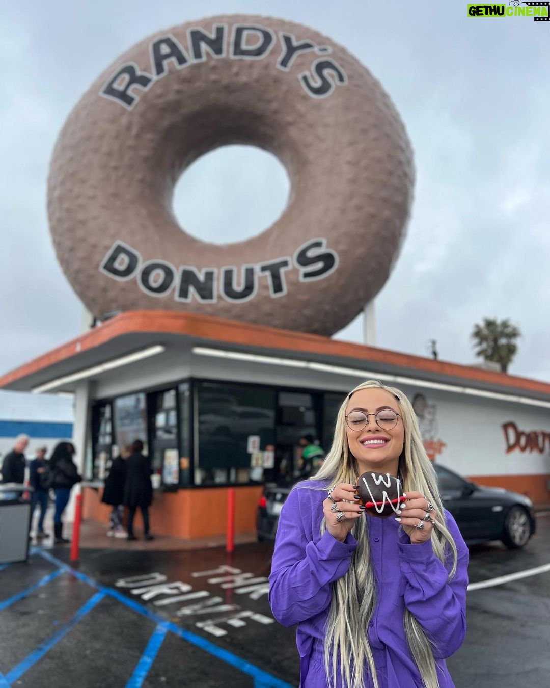 Liv Morgan Instagram - Stop by @randysdonuts to pick up the new & exclusive @wwe special recipe donut in honor of WrestleMania from now until Sunday 👅🍩