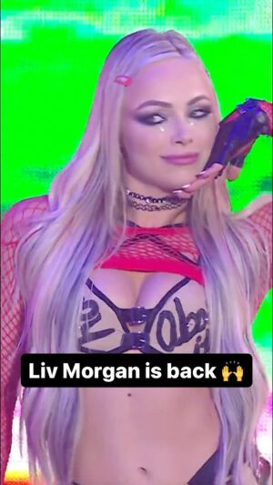 Gionna Daddio Instagram - At Number 30, @yaonlylivvonce has returned 👏👏👏 #RoyalRumble