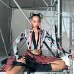 Lizeth Selene Instagram - una pequeña historia con la piñata enchilada🪅 para @harpersbazaarmx shoot in iphone x @ricardoramosphoto makeup @adrianglezc styling @alo_murillo_ hair @ernestovargas_hair @el_lanco @elcontadior @majoguzman muchas gracias súper team!💘