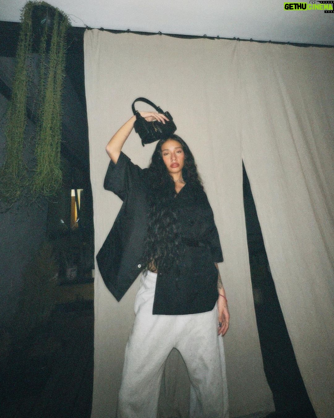 Lizeth Selene Instagram - ☆゚.*punK in @miumiu !!༺✰