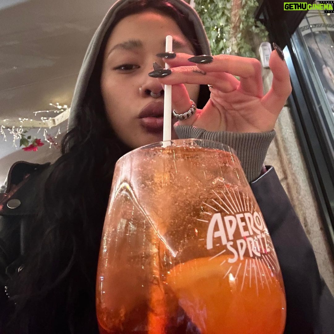 Lizeth Selene Instagram - ꧁✰pequeños fragmentos de un gran viaje ☆゚.* Milano, Italia