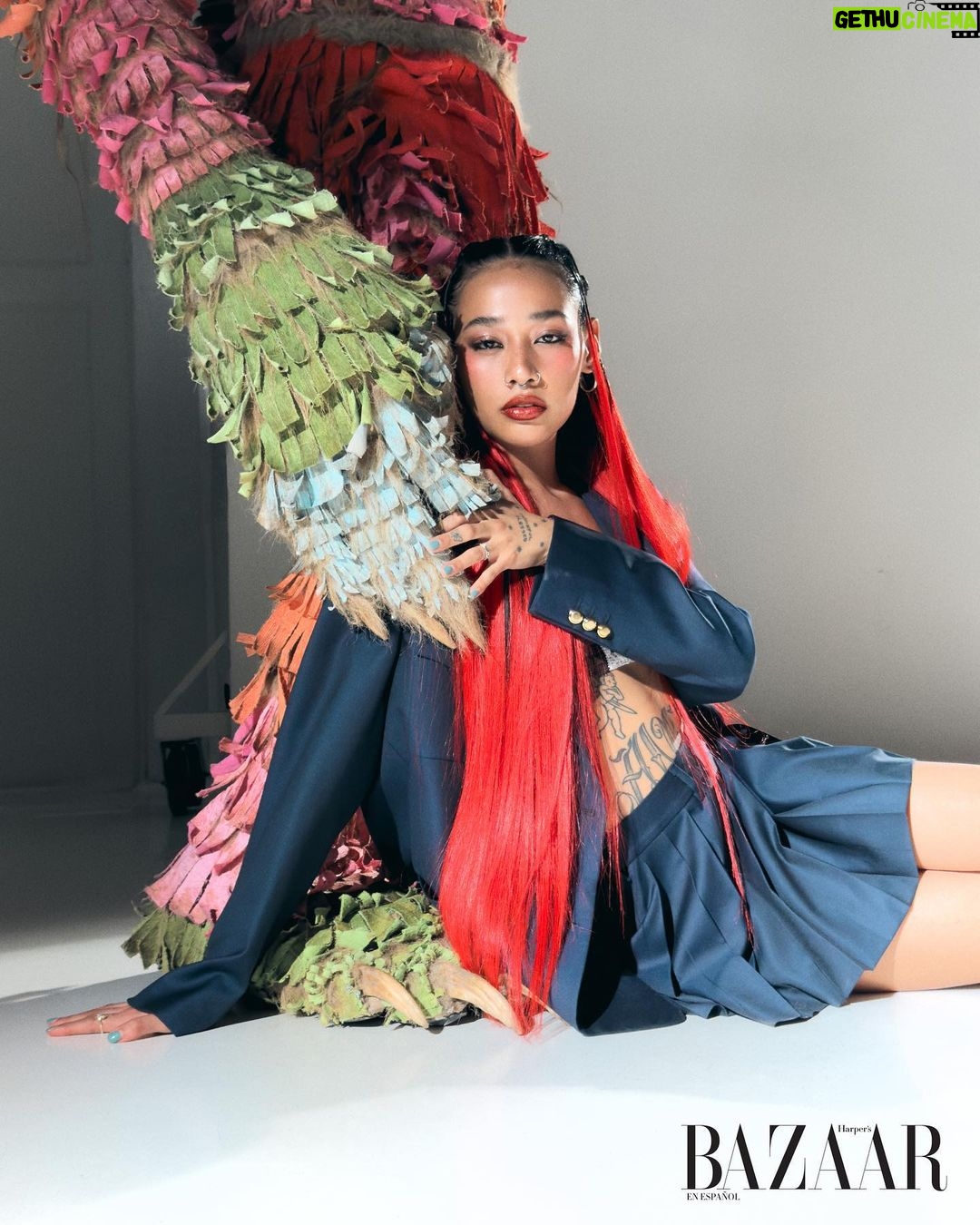Lizeth Selene Instagram - una pequeña historia con la piñata enchilada🪅 para @harpersbazaarmx shoot in iphone x @ricardoramosphoto makeup @adrianglezc styling @alo_murillo_ hair @ernestovargas_hair @el_lanco @elcontadior @majoguzman muchas gracias súper team!💘
