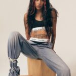 Lizeth Selene Instagram - La autenticidad y encanto de Selene son algunos de los atributos que pudimos conocer en esta nueva edición de Marie Claire donde protagoniza nuestra portada junto a @calvinklein. Selene se ha convertido en una voz joven capaz de mover a otros. Nos mostró su lado más real, intereses espirituales y filosofía de vida: “Todo lo que hagas en esta vida tendrá que ver con la eternidad”, comentó @lizethselene 🦋❤️‍🔥 También nos habló sobre su próxima serie “Yellow” y su personaje Nico✨ Créditos: Director editorial: @gerardangulo Fotografía: @Carlos_ruizc Realización: @sergio.valenzuelach Maquillaje: Gustavo Bortoloti Peinado: @Carlosarriolahair Asistente de Fotografía: @eugenio_vargaci Asistente de Moda: @michortizand y @lilly.azul Asistente de Producción: @marthalvarezbernal