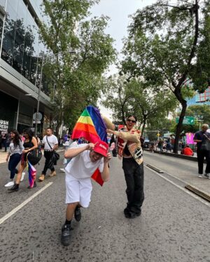Lizeth Selene Instagram - por ser siempre libres y felices de alma y cuerpo,
feliz pride!!!🤍