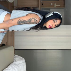 Lizeth Selene Instagram - :) :p :(