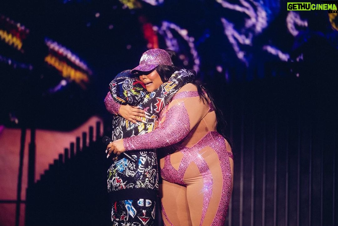 Lizzo Instagram - NAH IMA TALK MY SHIT… OUT OF 100s OF CONCERT SPECIALS THE EMMYS CHOSE MINE FOR OUTSTANDING VARIETY SPECIAL— ITS AN HONOR TO BE NOMINATED TONIGHT WITH LEGENDS! And to my SPECIAL TOUR FAMILY! THANK YOU— WE HAD A LIFE-CHANGING EXPERIENCE THAT *NO ONE* CAN TAKE AWAY FROM US— THANK YOU @missymisdemeanorelliott @iamcardib @sza FOR MAKING IT EVEN EXTRA SPECIAL— IM DOIN SHOTS TONIGHT CUS WE ARE ALREADY WINNERS AND MORE THAN CONQUERERS🙌🏾 IM TAGGING EVERYBODY IN THE PICS — I LOVE YOU, YOU ARE BEAUTIFUL, AND YOU CAN DO ANYTHING 💖💖💖💖 🙏🏾🙏🏾🙏🏾🙏🏾 @televisionacad @tanishascott @q_thervandross @eriishizu @iwantalexx @theshelbyswain @streamonmax @doneanddustedtv @wrenchsam @kevinbeisler @alannnnnna 🙏🏾🙏🏾🙏🏾🙏🏾