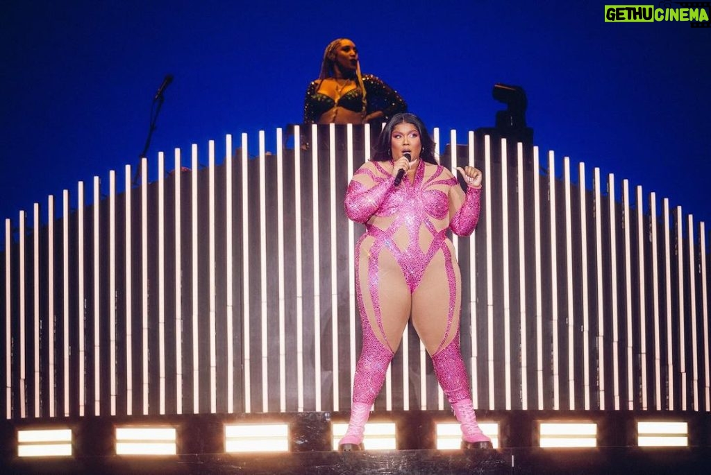 Lizzo Instagram - NAH IMA TALK MY SHIT… OUT OF 100s OF CONCERT SPECIALS THE EMMYS CHOSE MINE FOR OUTSTANDING VARIETY SPECIAL— ITS AN HONOR TO BE NOMINATED TONIGHT WITH LEGENDS! And to my SPECIAL TOUR FAMILY! THANK YOU— WE HAD A LIFE-CHANGING EXPERIENCE THAT *NO ONE* CAN TAKE AWAY FROM US— THANK YOU @missymisdemeanorelliott @iamcardib @sza FOR MAKING IT EVEN EXTRA SPECIAL— IM DOIN SHOTS TONIGHT CUS WE ARE ALREADY WINNERS AND MORE THAN CONQUERERS🙌🏾 IM TAGGING EVERYBODY IN THE PICS — I LOVE YOU, YOU ARE BEAUTIFUL, AND YOU CAN DO ANYTHING 💖💖💖💖 🙏🏾🙏🏾🙏🏾🙏🏾 @televisionacad @tanishascott @q_thervandross @eriishizu @iwantalexx @theshelbyswain @streamonmax @doneanddustedtv @wrenchsam @kevinbeisler @alannnnnna 🙏🏾🙏🏾🙏🏾🙏🏾