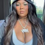 Lizzo Instagram - 🖤 @yitty