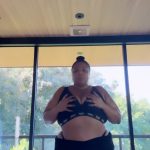 Lizzo Instagram - I’m holding my breath… @yitty bras are 60% off right now 😮‍💨