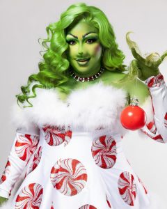 Lizzo Instagram - 🎄BINCHMAS🎄 Ib: @hayden_williams 🎄 STYLED/CD: @reginaldreisman @matthewreisman PHOTO: @bonnienichoalds