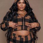 Lizzo Instagram - 🤎 @yitty