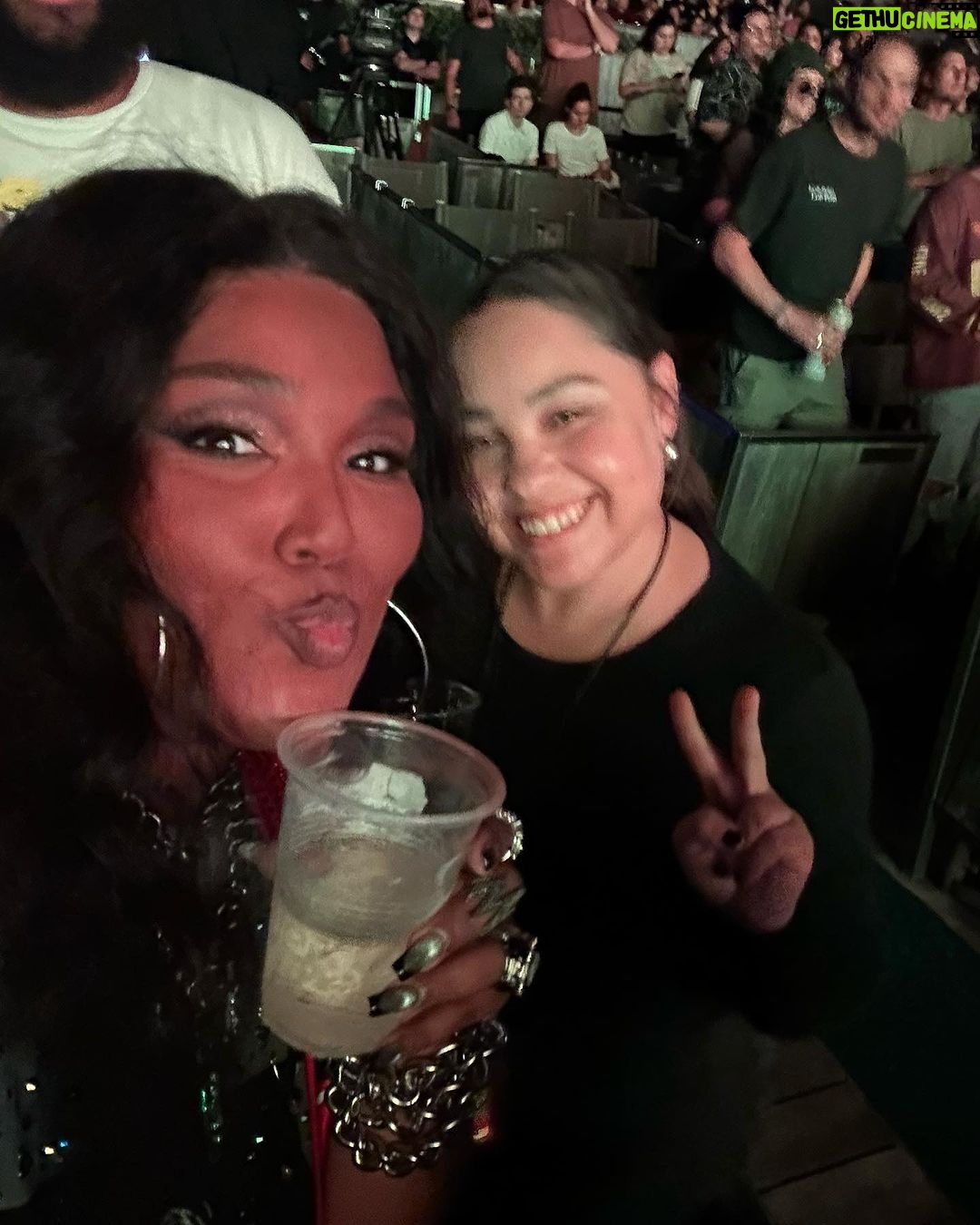 Lizzo Instagram - IM NOT OVER IT 😫😫😫😫😫😫😫😫