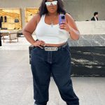 Lizzo Instagram - Had the best h-town weekend I got to see my besties and love on my people got a 3 wheel motion and shut down the galleria 🤘🏾🤘🏾