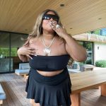 Lizzo Instagram - I can’t choose a cover photo🙆🏾‍♀️