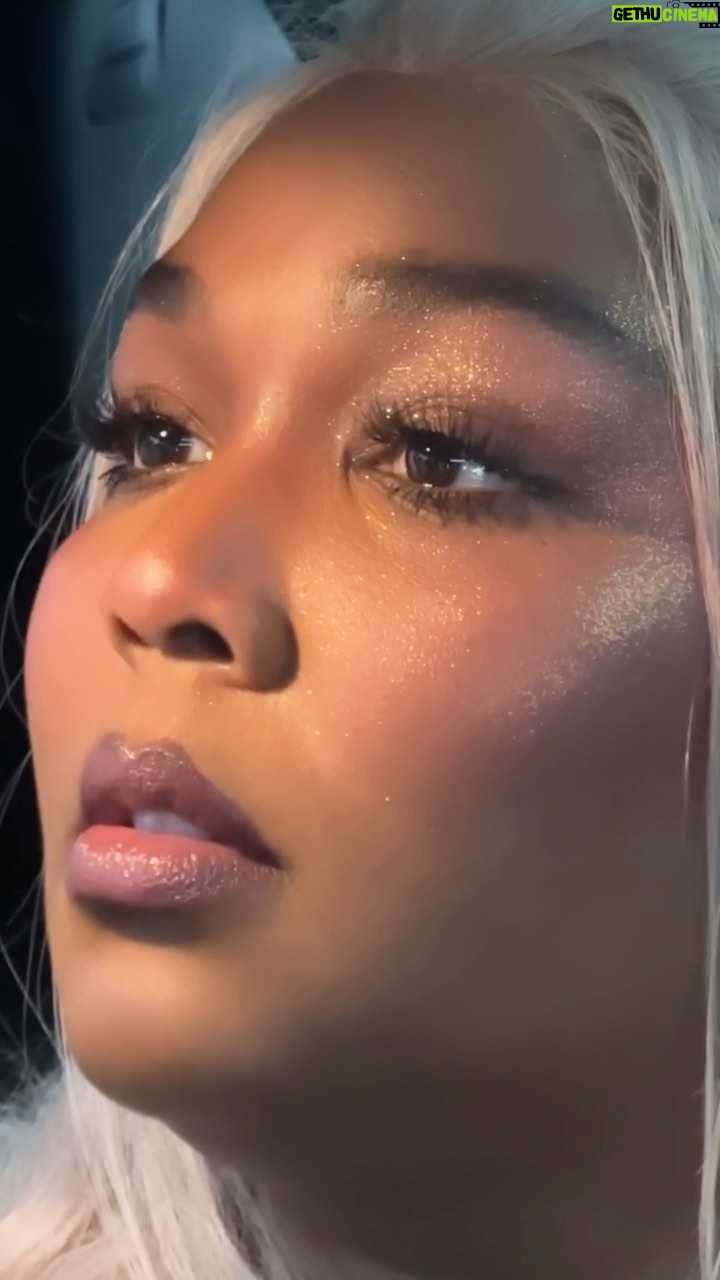 Lizzo Instagram - I used to write myself as the hero in my fantasy stories.. now I’m the hero in real life✨