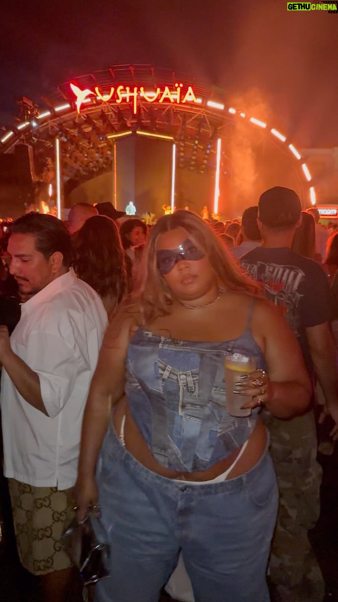 Lizzo Instagram - DONT BE MAD WHEN I MOVE TO IBIZA😤🏝️😝