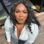 Lizzo Instagram - 🖐🏾NO ENERGY VAMPIRES ALLOWED🖐🏾 just vibessss @yitty