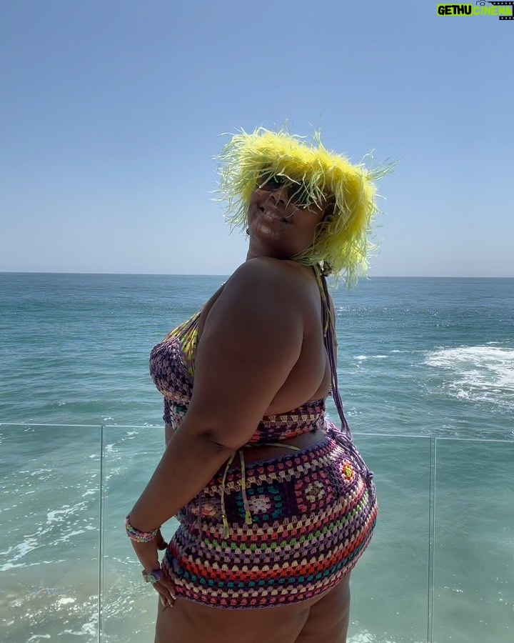 Lizzo Instagram - Big sexy🛥️