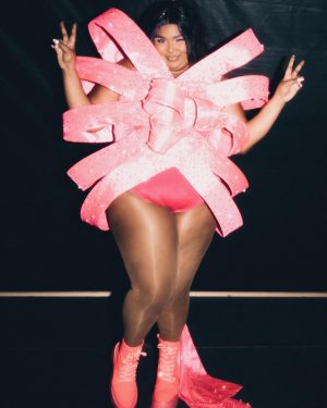 Lizzo Instagram - 🎶true love ain’t somethin that u buy yourself.. true love finally happens when u by yourself🎶