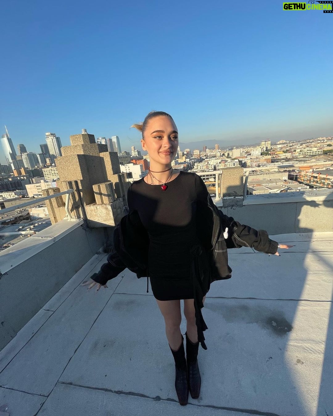 Lizzy Greene Instagram - āļ
(=Ęâ°Ę=)ðð