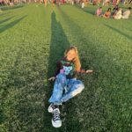 Lizzy Greene Instagram - bad bunny BEBÉ !! <3❤️‍🔥💅🏻🌞✨🌏‼️🦋💝🐰✅💛 Coachella