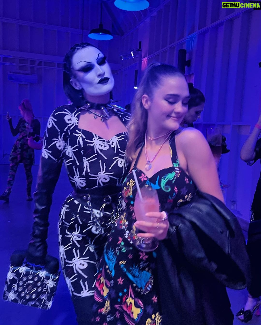 Lizzy Greene Instagram - happy 80th to theee @betseyjohnson !! ❀❀💗🕷🕯🥀💜 thanks for such a fun girls night