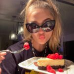 Lizzy Greene Instagram - 𝓒𝒶𝓈𝓊𝒶𝓁 ~~~ 🍰