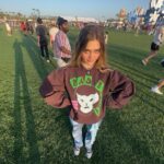 Lizzy Greene Instagram - bad bunny BEBÉ !! <3❤️‍🔥💅🏻🌞✨🌏‼️🦋💝🐰✅💛 Coachella