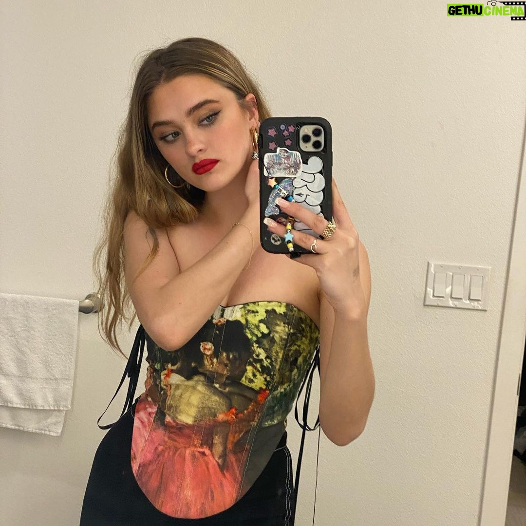 Lizzy Greene Instagram - ninetween❣️☺️☺️❤️❤️❣️❣️