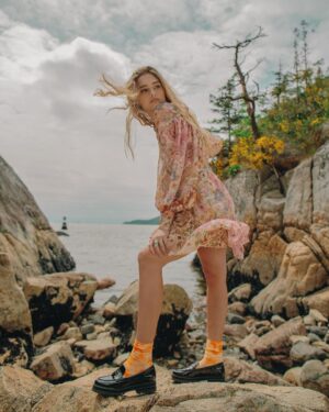 Lizzy Greene Instagram - today was so yesterday ~ @tmrwmag
thanks for having me. shot these with the nicest team🦭

Photographer: @georgialovve 
Stylist: @jordanne.oletic 
H&M: @makeupbyhappi
Assist: @devonlndsy @ebonysutherland