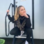 Lizzy Greene Instagram - I bleach painted this hoodie ~ and now I wanna do it to all my clothes🤓 happy valentines day ♥️ #artsandcraftsbabYyYY