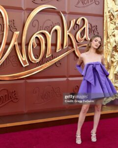 Lizzy Greene Instagram - hi @wonkamovie !🍫