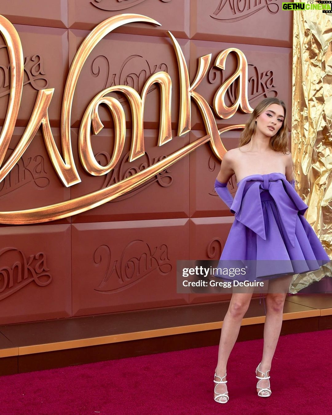 Lizzy Greene Instagram - hi @wonkamovie !🍫
