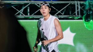 Loco Instagram - 😵💙💚 
@waterbomb_official 
@sprite