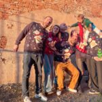 Lodovica Comello Instagram - L’International Jumper Day acquista un significato più speciale se puoi condividerlo con i tuoi amici indossando il Christmas Jumper di OVS per Save The Children ❤️ Quanti come noi oggi?? #ChristmasJumperDay #adv @ovspeople @savethechildrenitalia