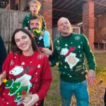 Lodovica Comello Instagram - L’International Jumper Day acquista un significato più speciale se puoi condividerlo con i tuoi amici indossando il Christmas Jumper di OVS per Save The Children ❤️ Quanti come noi oggi?? #ChristmasJumperDay #adv @ovspeople @savethechildrenitalia