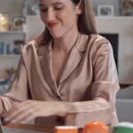 Lodovica Comello Instagram - Sono in missione per conto di Tic Tac, aiutatemi a descrivere la gentilezza! Avete tempo fino al 15 novembre 🤍💚 #dilloaLodo #conTicTac @tictac_italia