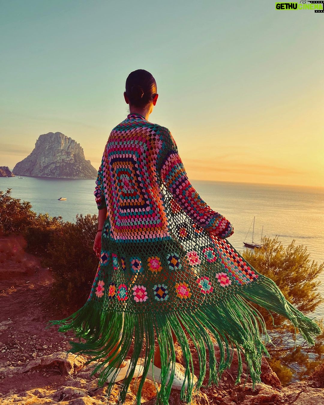 Lodovica Comello Instagram - Choose your fav 🌅🤎 Ibiza, Spain