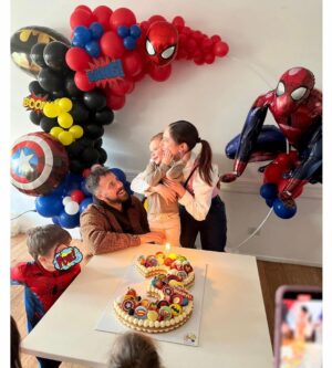Lodovica Comello Instagram - Se volete scoprire qual è la bimba che si è divertita di più alla festa di compleanno di Teo, scorrete fino all’ultima foto 💥 

Grazie @ilariacampoevents per l’organizzazione top e @ilmondodi_meg per l’amore dedicato a tutti i bimbi! 
Che festa magica ❤️