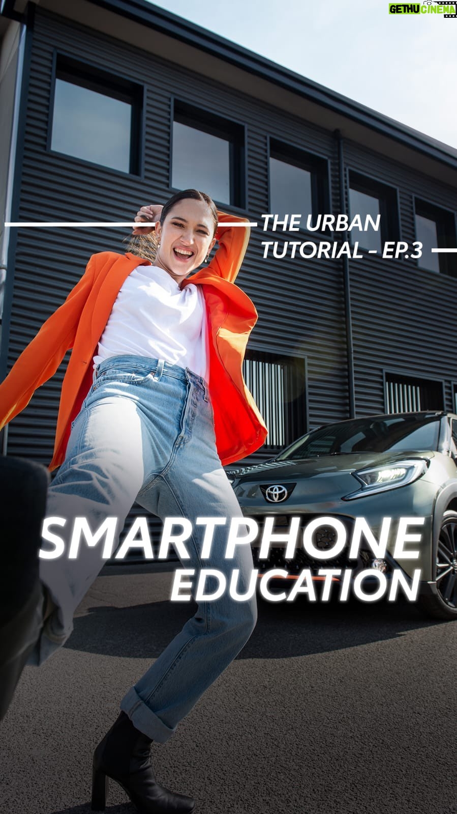 Lodovica Comello Instagram - Lo smartphone ci accompagna in tutti i momenti importanti della nostra giornata: ecco perché è fondamentale rispettare alcune regole per usarlo al meglio ☝🏼 Le ho raccolte per voi in Smartphone Education con Toyota, il terzo episodio di #TheUrbanTutorial. Pronti a scoprirle? #AygoX @toyota_italia #adv