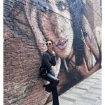 Lodovica Comello Instagram - Get the London look! 🇬🇧 (Tap sulle foto per sapere cosa ho scelto di mettere in valigia nel mio viaggio inglese!) Grazie: @terryterry82 MUA 💋 @samanta_pardini styling✨ London, United Kingdom