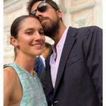 Lodovica Comello Instagram - Bella Venezia, ma gli sposi di più ❤️‍🔥 @kikkafede88 @matteogiunta Grazie per questa festa meravigliosa che sprizzava amore da tutti i pori. Vi vogliamo bene! Venezia, Italia