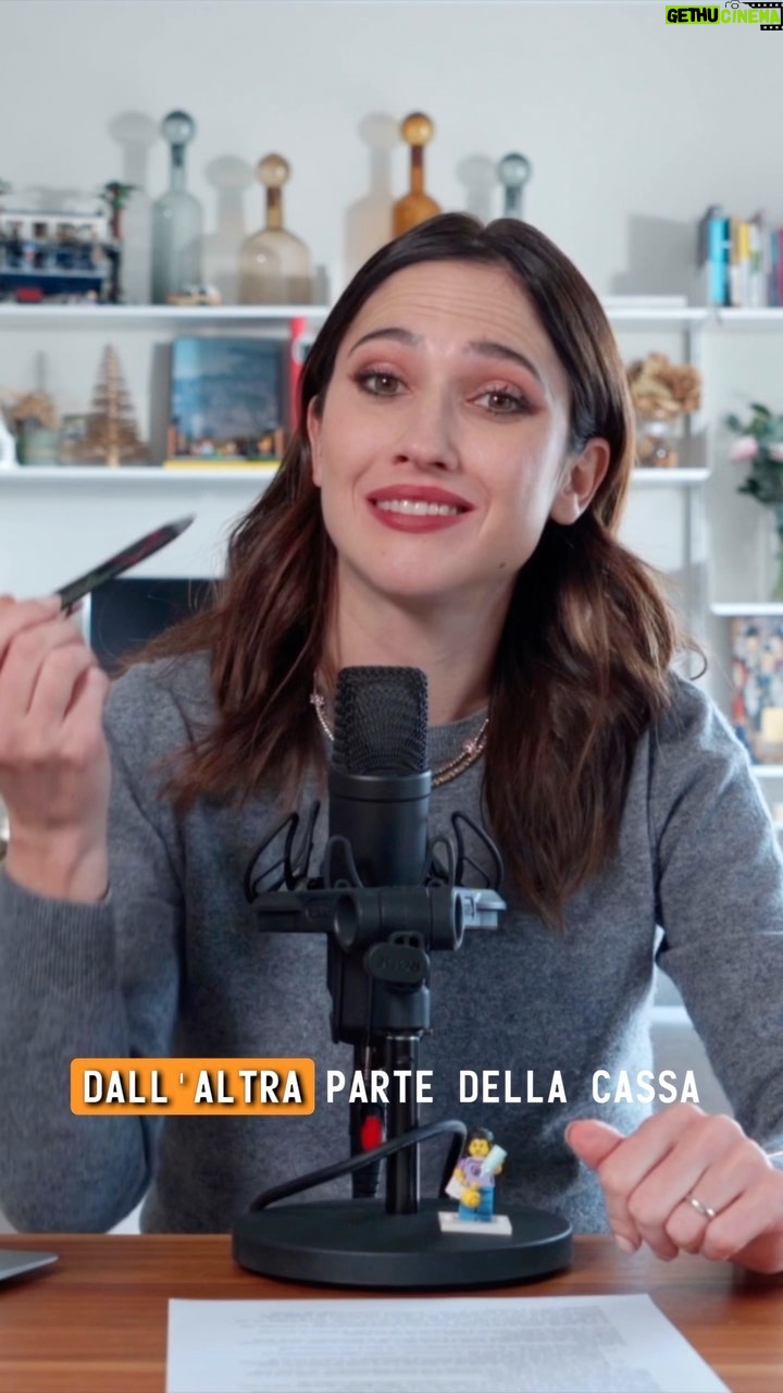 Lodovica Comello Instagram - Ascolti L’Asciugona? Cosa sei, una femminuccia?! 😌 Nuovo episodio (“È da maschio o da femmina?”) fuori ora, per ascoltarlo link in bio/ video completo su Spotify! #Lasciugona Milan, Italy
