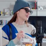 Lodovica Comello Instagram - Chi di voi quando è uscito con gli amici + bambino si é sentito (almeno una volta) come un repellente per gli insetti? 😂🙋🏻‍♀️ vi leggo ⬇️ #lasciugona “Nuova routine sociale” assieme a @nickcerioni é fuori ora! Per l’episodio completo link in bio/ video completo su Spotify. Milan, Italy