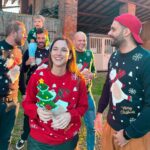 Lodovica Comello Instagram - L’International Jumper Day acquista un significato più speciale se puoi condividerlo con i tuoi amici indossando il Christmas Jumper di OVS per Save The Children ❤️ Quanti come noi oggi?? #ChristmasJumperDay #adv @ovspeople @savethechildrenitalia
