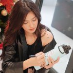 Loisa Andalio Instagram - 12.12 is here, and so are the perfect gifts! 🎁🎄🎅🏻 Treat your loved ones (and yourself!) to Iceberg Insulated’s Buy 1 Get the 2nd bottle at 50% off promo. 💜 Happy 12.12! #SipOfTheIceberg #IcebergInsulated @iceberg.insulated